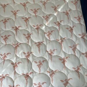 Kate Quinn Carrot Quilt